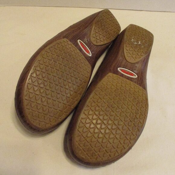 Klogs Woman Size 8.5 Brown Tan Vacation Travel Cruise Top Slide Shoes - Picture 10 of 12